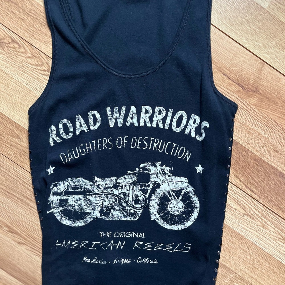 Rock & Republic Black Tank Top with Silver Graphic